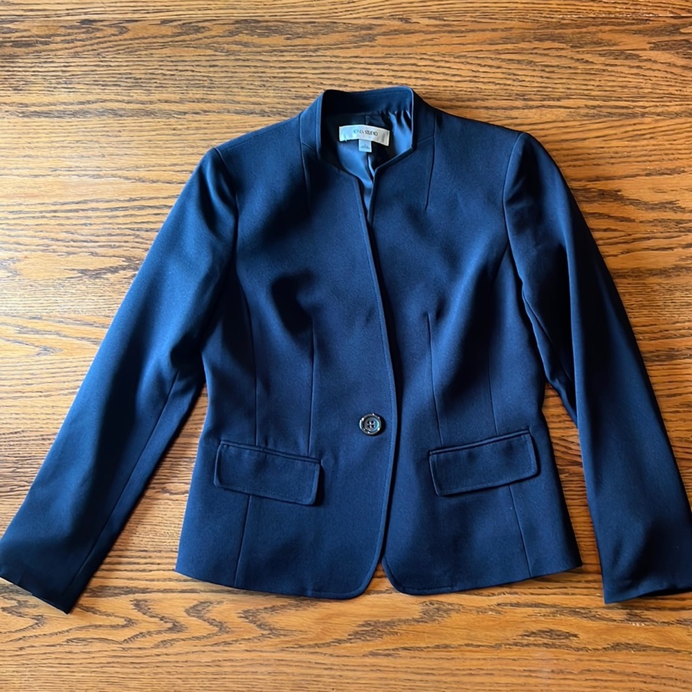 Jones Studio black blazer with Mandarin collar
